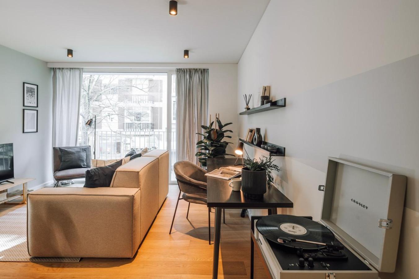 Tamariz - 1 Bedroom And Pool In Avenidas Novas * Lissabon